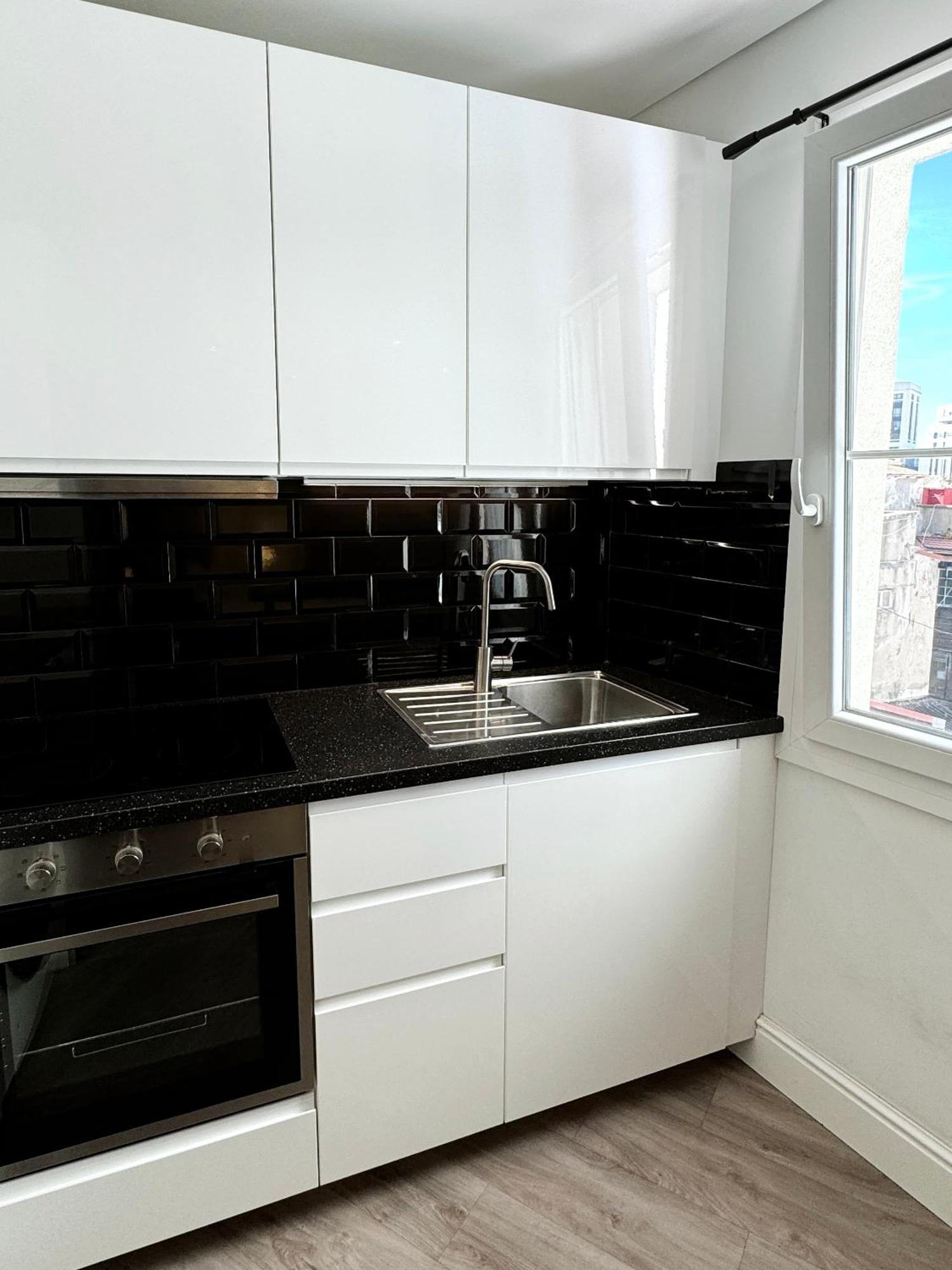 Delightful City Centre Studio Clarendon Apartment - Grand Central House Gibraltar Bagian luar foto